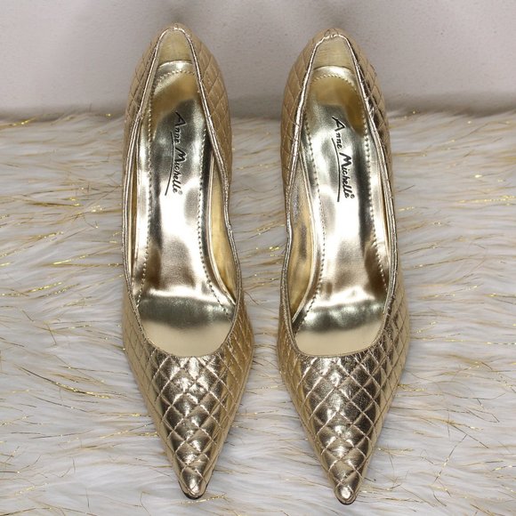 Anne Michelle Vintage Metallic Gold Quilted Heels - Picture 4 of 6